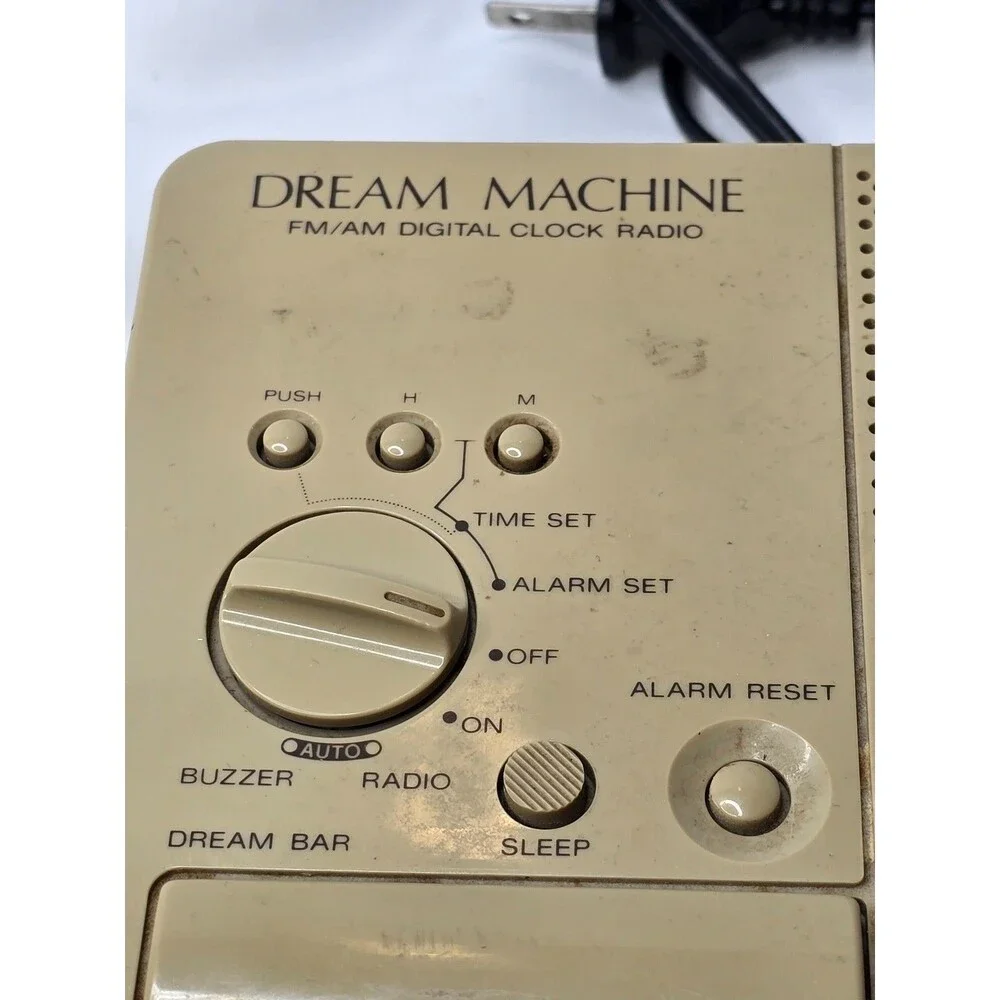 Vintage Sony Dream Machine AM/FM Alarm Clock Radio Tan ICF-C2W  Tested & Working